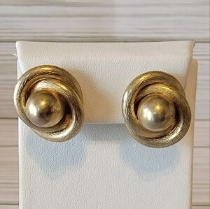 Vintage Kramer Gold Tone Swirl Dome Clip-On Earrings Classic 80s Style